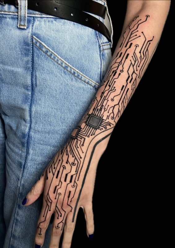 Tatuagem circuito eletronico - Studio FP Tattoo
